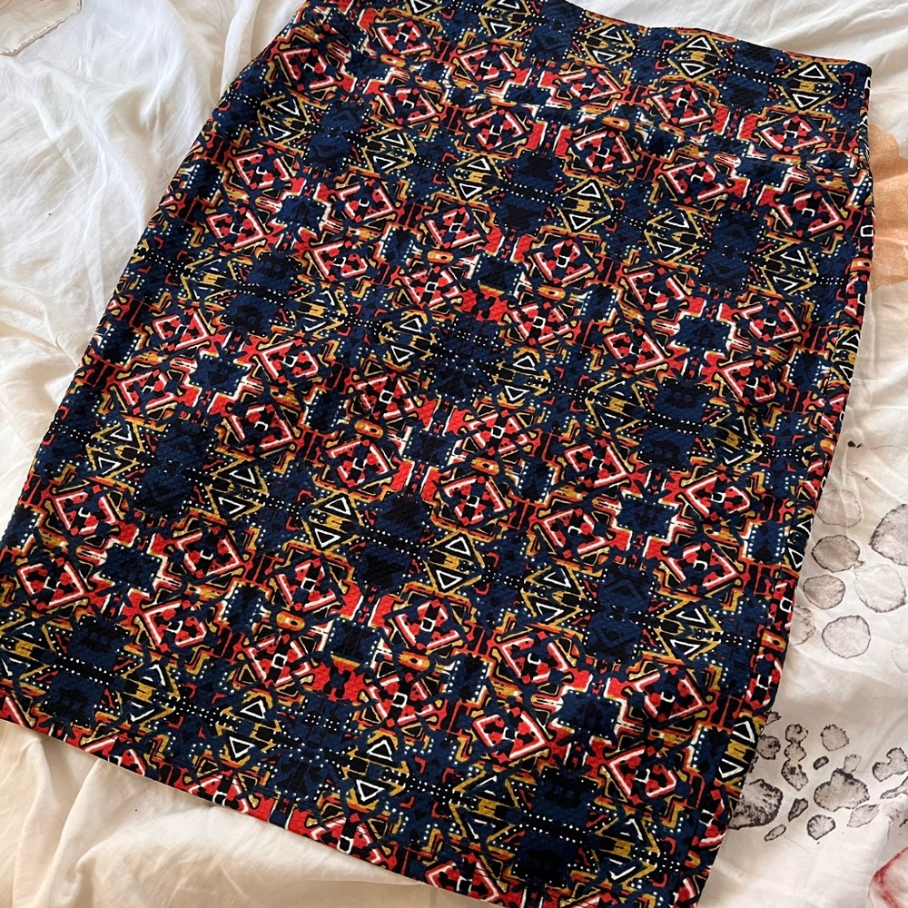 BUNDLE ALERT 🚨 2 LuLaRoe Skirts